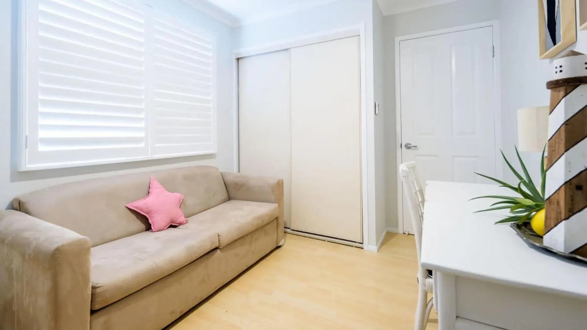 Apartmán Stunning Riverside Hinterland Retreat Gold Coast