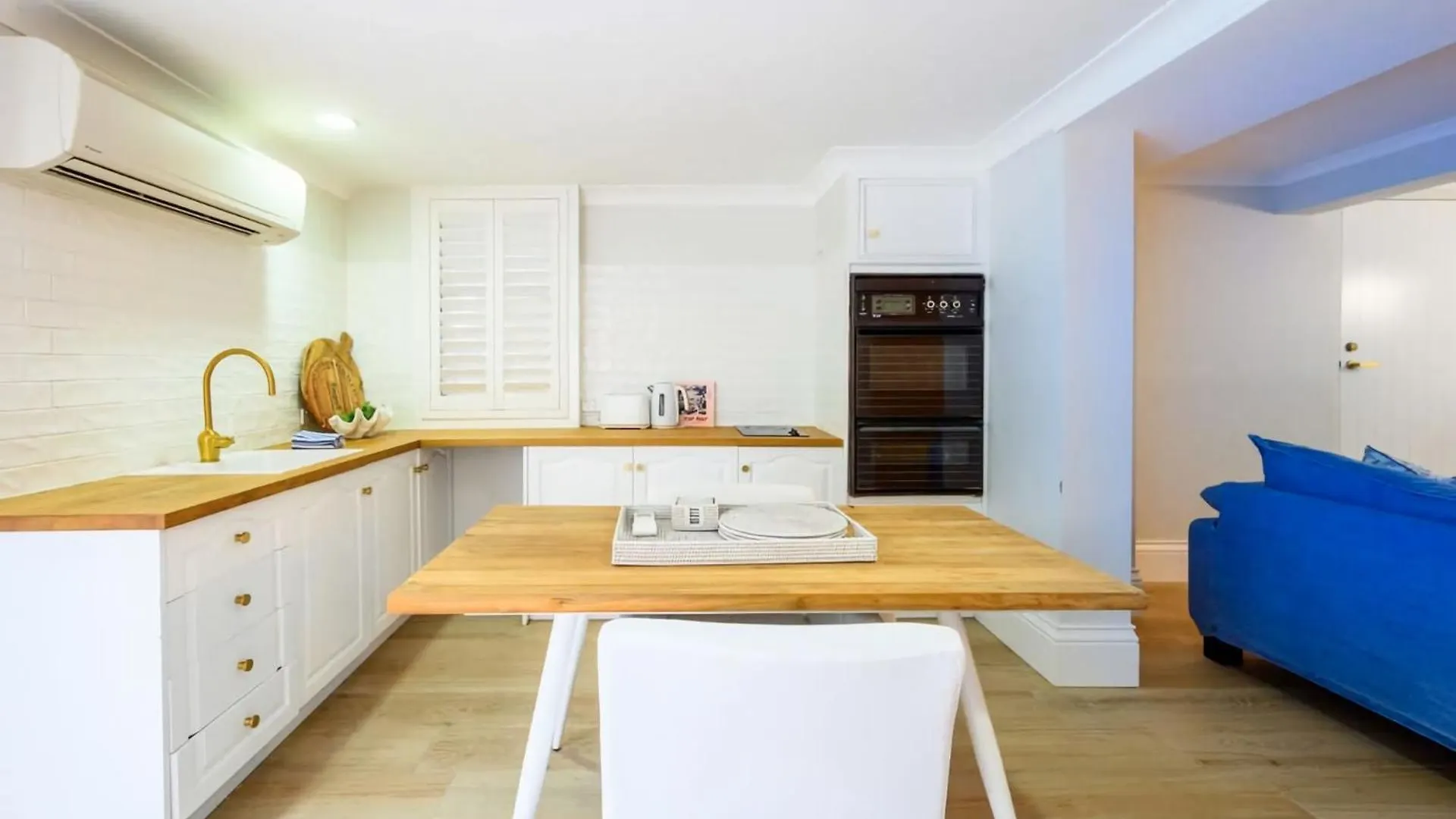 Apartment Stunning Riverside Hinterland Retreat Gold Coast