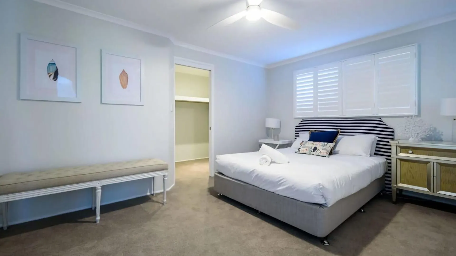 Stunning Riverside Hinterland Retreat Gold Coast Apartment
