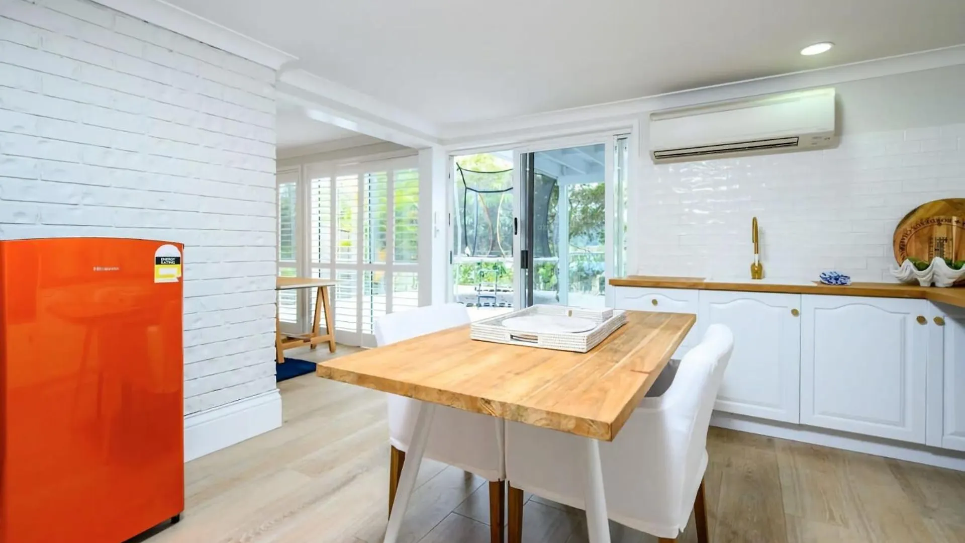 Stunning Riverside Hinterland Retreat Gold Coast 0*,