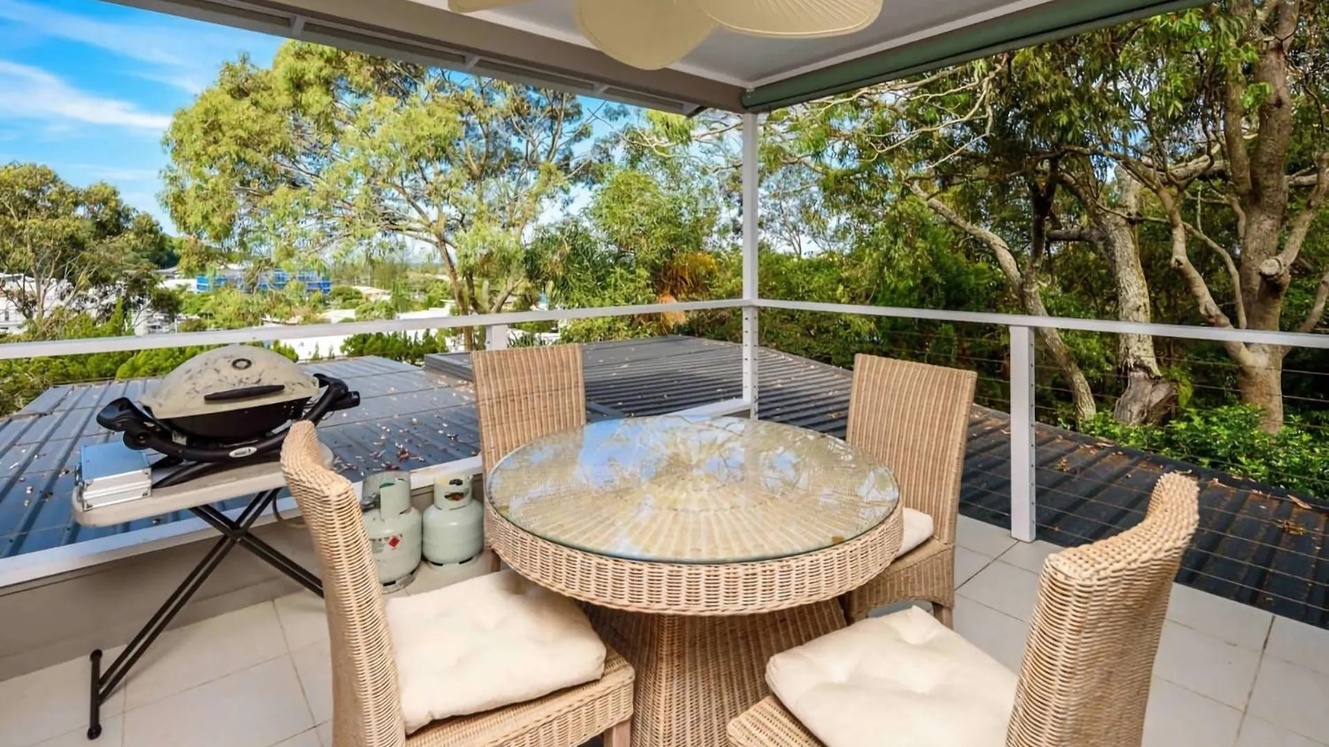 Stunning Riverside Hinterland Retreat Gold Coast